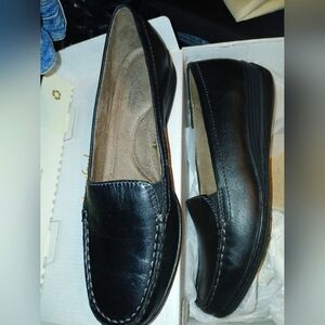 Natural Soul shoes New. Size 9.5